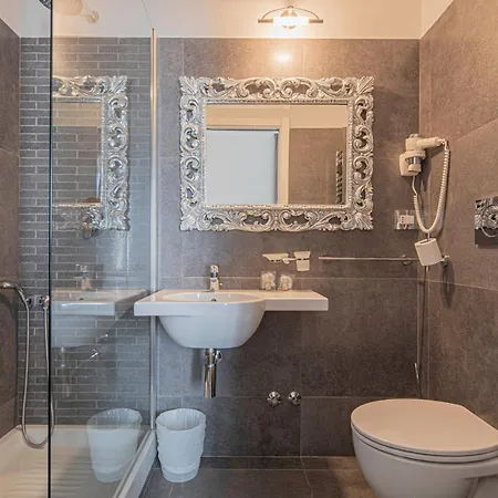 Bed & Breakfast Castrense 2*