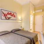 Castrense Couette-café Rome